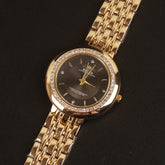 Women Chain Wrist Watch Golden Black R